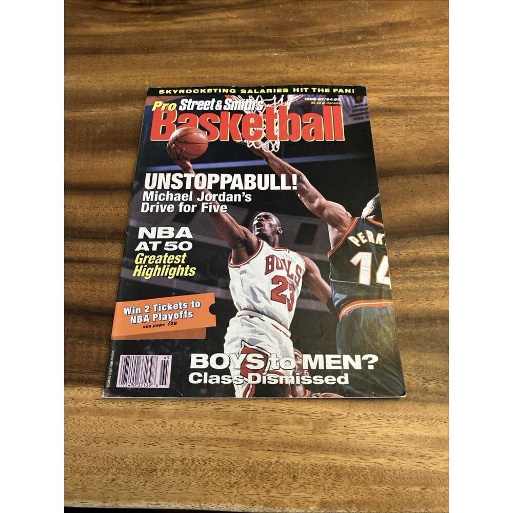 1996-97 Street & Smith's Pro Basketball Magazine Michael Jordan Chicago Bulls - Picture 6 of 8